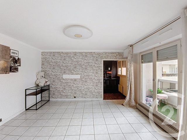 Appartement F4 à vendre - 4 pièces - 78.43 m2 - ST DENIS - 93 - ILE-DE-FRANCE - Century 21 Riva Immobilier