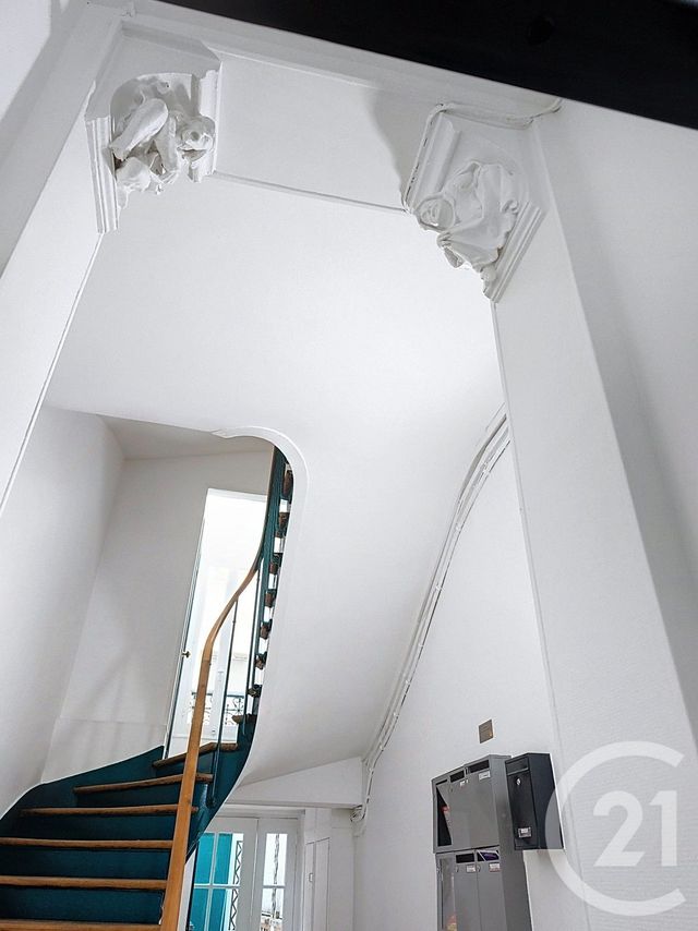 Appartement F4 à vendre - 4 pièces - 55.59 m2 - ST DENIS - 93 - ILE-DE-FRANCE - Century 21 Riva Immobilier