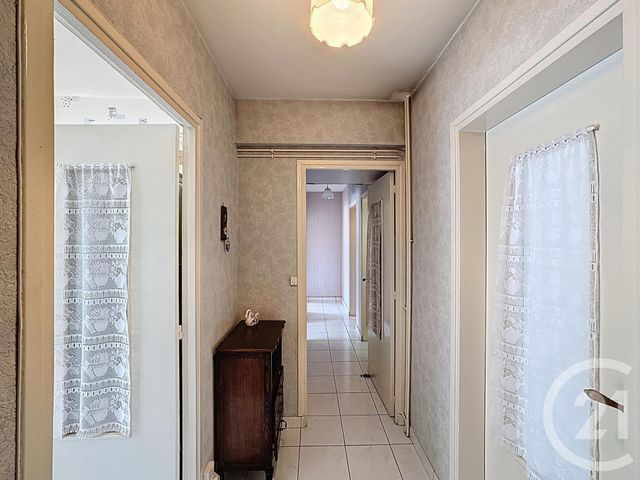 Appartement F4 à vendre - 4 pièces - 66.97 m2 - ST DENIS - 93 - ILE-DE-FRANCE - Century 21 Riva Immobilier