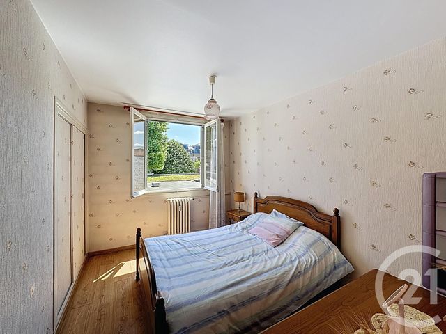 Appartement F4 à vendre - 4 pièces - 66.97 m2 - ST DENIS - 93 - ILE-DE-FRANCE - Century 21 Riva Immobilier