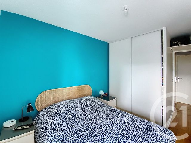 Appartement F4 à vendre - 4 pièces - 75.91 m2 - ST DENIS - 93 - ILE-DE-FRANCE - Century 21 Riva Immobilier