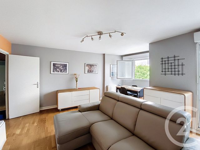 Appartement F4 à vendre - 4 pièces - 75.91 m2 - ST DENIS - 93 - ILE-DE-FRANCE - Century 21 Riva Immobilier
