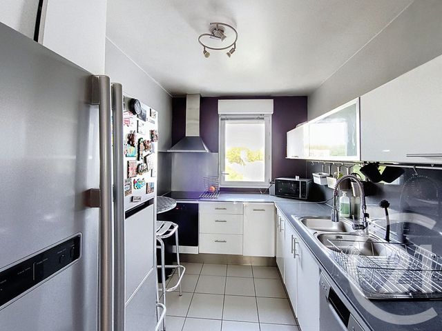 Appartement F4 à vendre - 4 pièces - 75.91 m2 - ST DENIS - 93 - ILE-DE-FRANCE - Century 21 Riva Immobilier