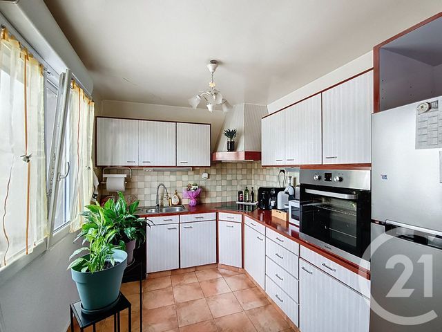 Afficher la photo en grand maison à vendre - 4 pièces - 72.0 m2 - ST DENIS - 93 - ILE-DE-FRANCE - Century 21 Riva Immobilier