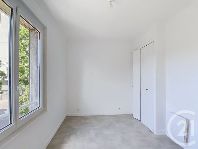 Appartement F3 à louer - 3 pièces - 62.26 m2 - ST DENIS - 93 - ILE-DE-FRANCE - Century 21 Riva Immobilier