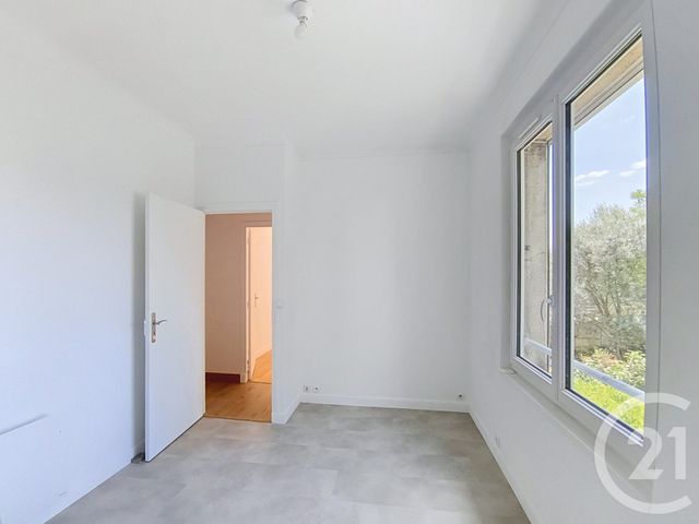 Appartement F3 à louer - 3 pièces - 62.26 m2 - ST DENIS - 93 - ILE-DE-FRANCE - Century 21 Riva Immobilier