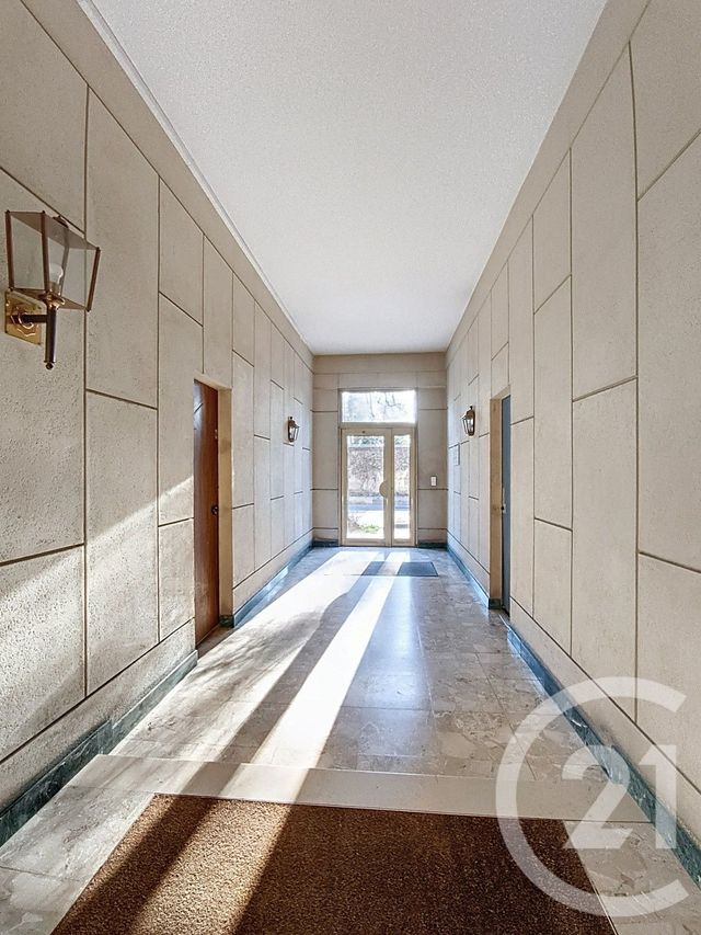 Appartement F3 à vendre - 3 pièces - 71.67 m2 - ST DENIS - 93 - ILE-DE-FRANCE - Century 21 Riva Immobilier