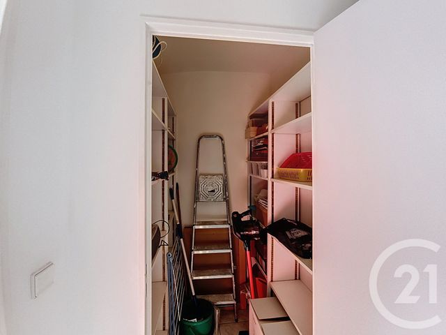 Appartement F1 à vendre - 1 pièce - 35.79 m2 - ST DENIS - 93 - ILE-DE-FRANCE - Century 21 Riva Immobilier