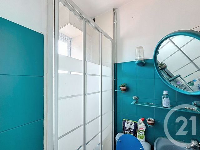 Appartement F3 à vendre - 3 pièces - 41.1 m2 - ST DENIS - 93 - ILE-DE-FRANCE - Century 21 Riva Immobilier