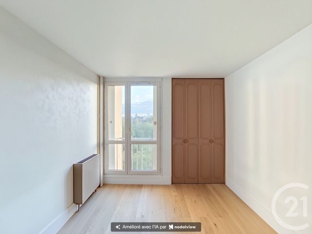 Appartement F5 à vendre - 5 pièces - 121.51 m2 - ST DENIS - 93 - ILE-DE-FRANCE - Century 21 Riva Immobilier