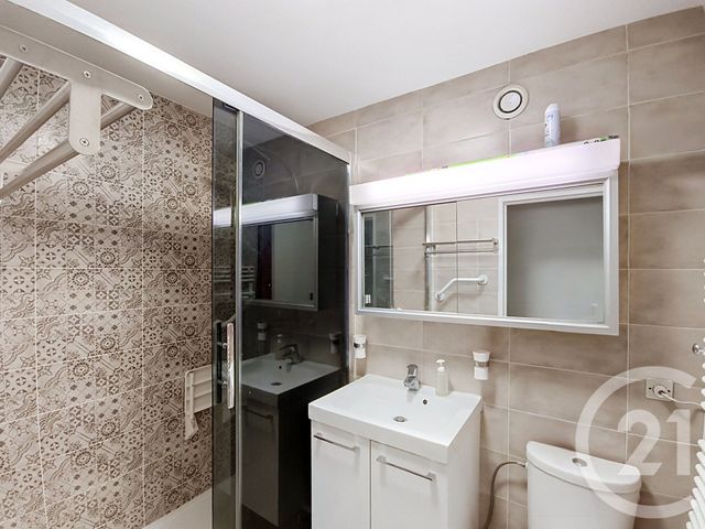 Appartement F5 à vendre - 5 pièces - 121.51 m2 - ST DENIS - 93 - ILE-DE-FRANCE - Century 21 Riva Immobilier