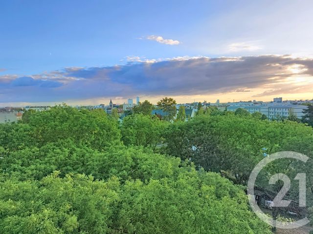Appartement F5 à vendre - 5 pièces - 121.51 m2 - ST DENIS - 93 - ILE-DE-FRANCE - Century 21 Riva Immobilier