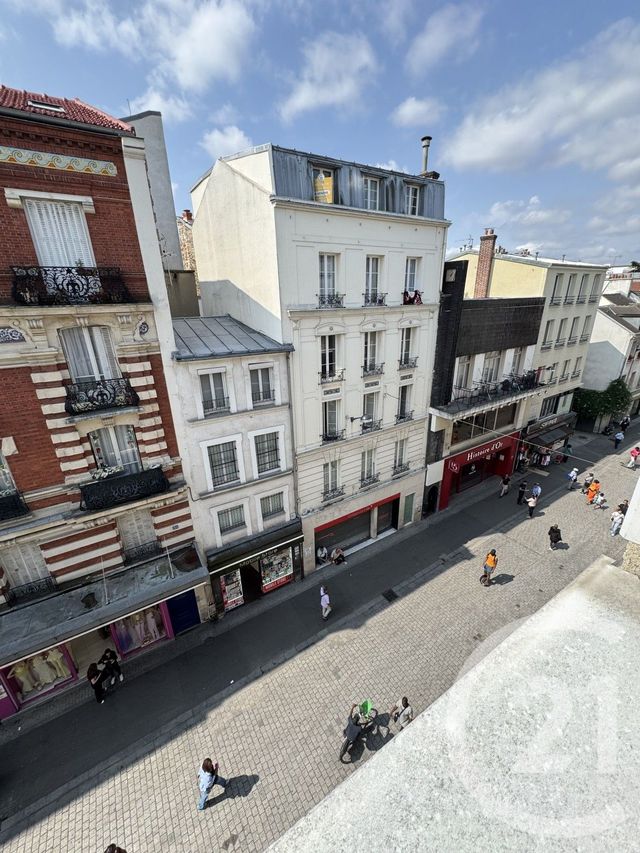 Appartement F2 bis à vendre - 2 pièces - 60.42 m2 - ST DENIS - 93 - ILE-DE-FRANCE - Century 21 Riva Immobilier