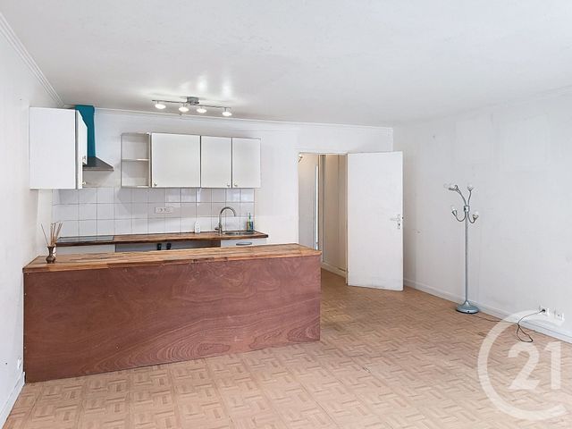 Appartement F2 bis à vendre - 2 pièces - 60.42 m2 - ST DENIS - 93 - ILE-DE-FRANCE - Century 21 Riva Immobilier