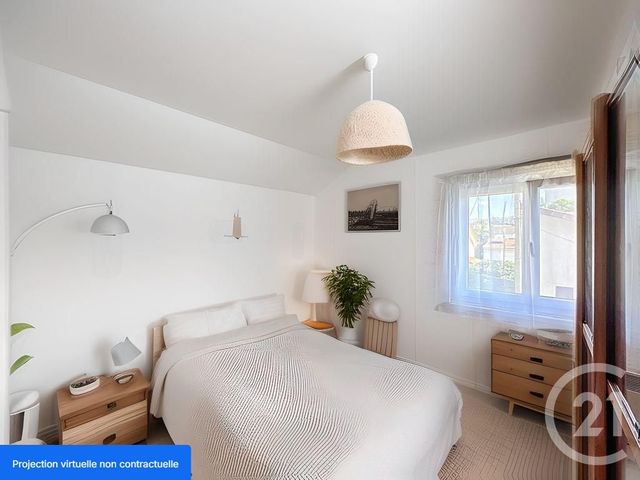 maison à vendre - 4 pièces - 94.0 m2 - ST DENIS - 93 - ILE-DE-FRANCE - Century 21 Riva Immobilier