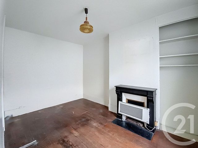 Appartement F2 à vendre - 2 pièces - 44.69 m2 - ST DENIS - 93 - ILE-DE-FRANCE - Century 21 Riva Immobilier