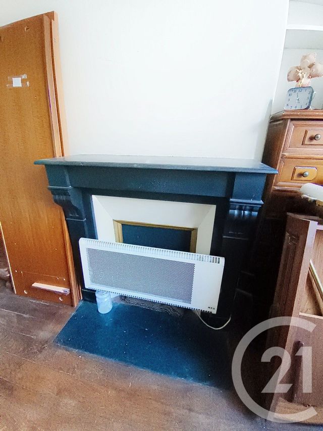 Appartement F2 à vendre - 2 pièces - 44.69 m2 - ST DENIS - 93 - ILE-DE-FRANCE - Century 21 Riva Immobilier