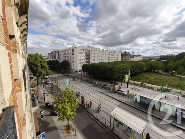 Appartement F2 à louer - 2 pièces - 56.1 m2 - ST DENIS - 93 - ILE-DE-FRANCE - Century 21 Riva Immobilier