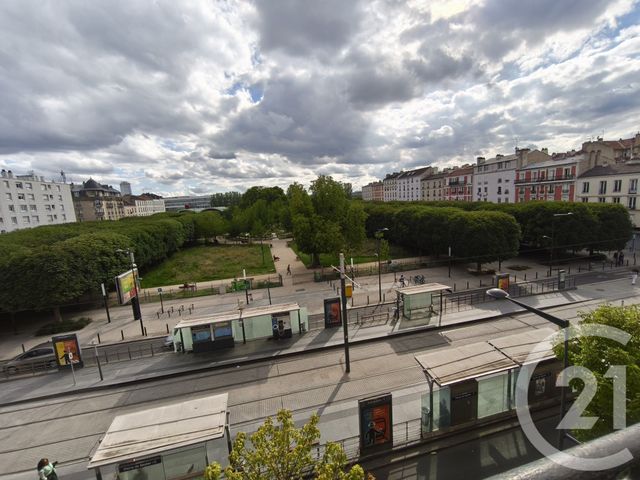 Appartement F2 à louer - 2 pièces - 56.1 m2 - ST DENIS - 93 - ILE-DE-FRANCE - Century 21 Riva Immobilier