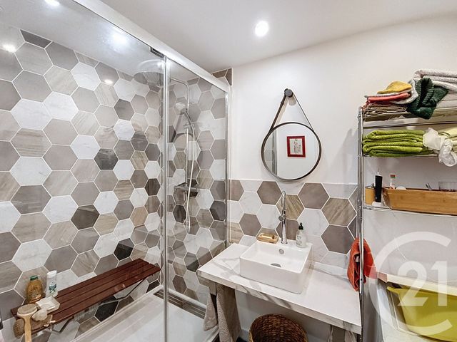 Appartement F3 à vendre - 3 pièces - 58.25 m2 - ST DENIS - 93 - ILE-DE-FRANCE - Century 21 Riva Immobilier