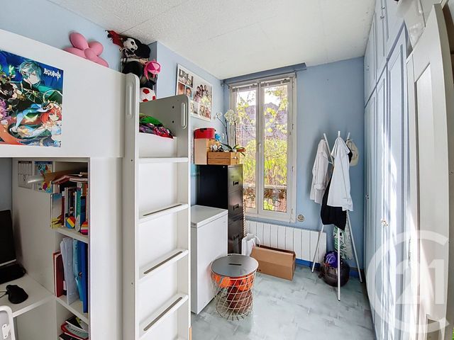 Afficher la photo en grand Appartement F2 à vendre - 2 pièces - 32.07 m2 - ST DENIS - 93 - ILE-DE-FRANCE - Century 21 Riva Immobilier