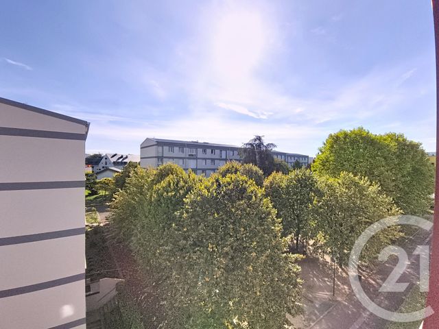 Appartement F4 à vendre - 4 pièces - 69.08 m2 - ST DENIS - 93 - ILE-DE-FRANCE - Century 21 Riva Immobilier