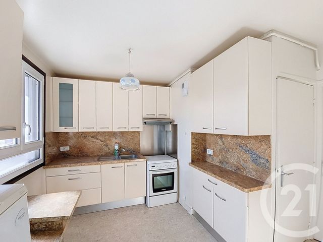 Appartement F4 à vendre - 4 pièces - 69.08 m2 - ST DENIS - 93 - ILE-DE-FRANCE - Century 21 Riva Immobilier