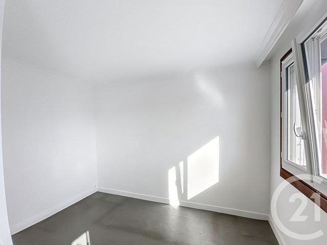 Appartement F4 à vendre - 4 pièces - 69.08 m2 - ST DENIS - 93 - ILE-DE-FRANCE - Century 21 Riva Immobilier