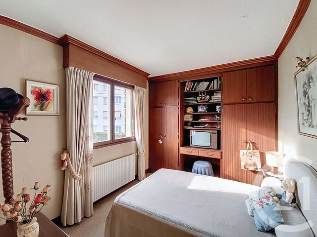 maison à vendre - 6 pièces - 177.0 m2 - ST DENIS - 93 - ILE-DE-FRANCE - Century 21 Riva Immobilier