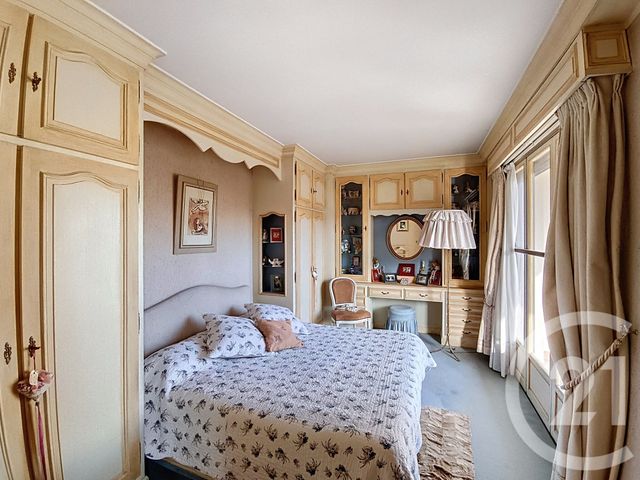 maison à vendre - 6 pièces - 177.0 m2 - ST DENIS - 93 - ILE-DE-FRANCE - Century 21 Riva Immobilier