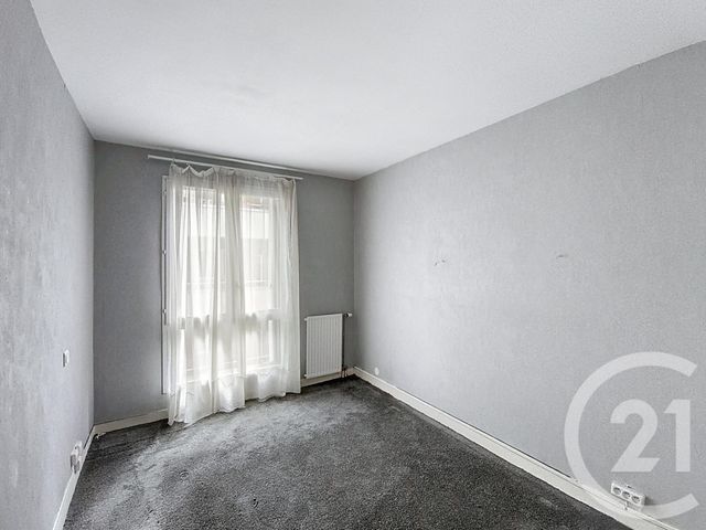 Appartement F3 à vendre - 3 pièces - 67.26 m2 - ST DENIS - 93 - ILE-DE-FRANCE - Century 21 Riva Immobilier