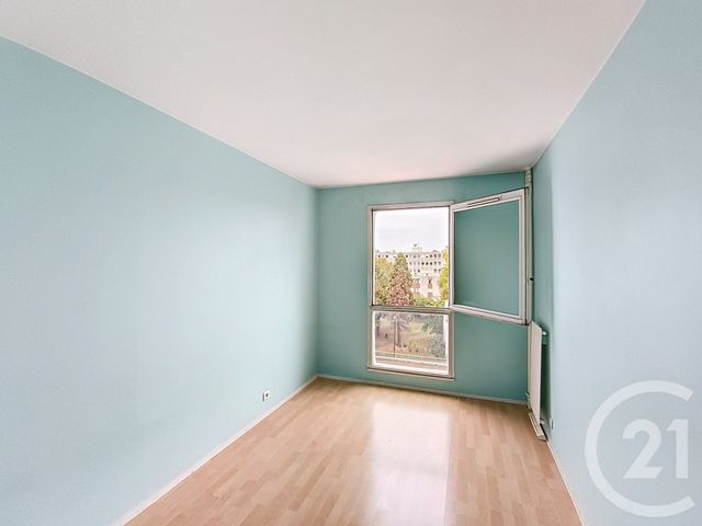 Appartement F2 à vendre - 2 pièces - 52.38 m2 - ST DENIS - 93 - ILE-DE-FRANCE - Century 21 Riva Immobilier