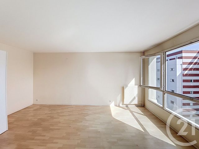 Appartement F2 à vendre - 2 pièces - 52.38 m2 - ST DENIS - 93 - ILE-DE-FRANCE - Century 21 Riva Immobilier