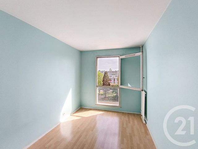 Appartement F2 à vendre - 2 pièces - 52.38 m2 - ST DENIS - 93 - ILE-DE-FRANCE - Century 21 Riva Immobilier