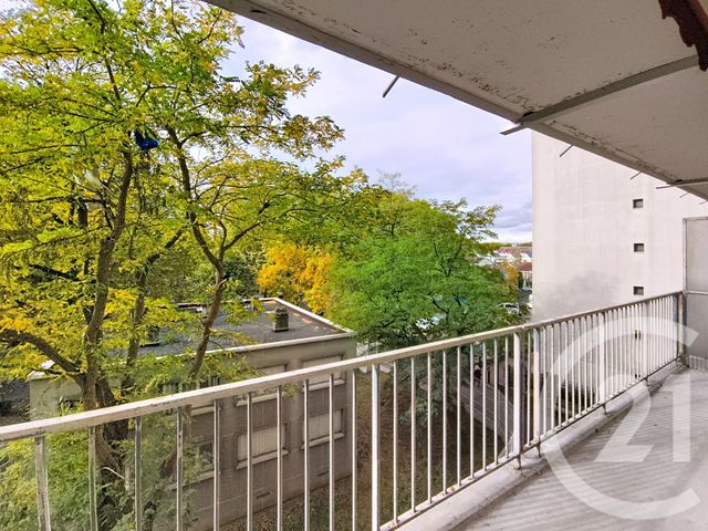 Afficher la photo en grand Appartement F1 à vendre - 1 pièce - 32.0 m2 - ST DENIS - 93 - ILE-DE-FRANCE - Century 21 Riva Immobilier