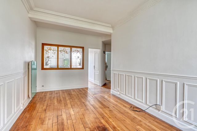 Appartement F2 à vendre - 2 pièces - 35.39 m2 - ST DENIS - 93 - ILE-DE-FRANCE - Century 21 Riva Immobilier