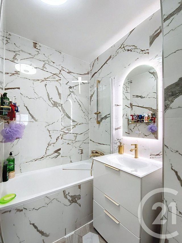 Appartement F3 à vendre - 3 pièces - 56.27 m2 - VILLENEUVE LA GARENNE - 92 - ILE-DE-FRANCE - Century 21 Riva Immobilier