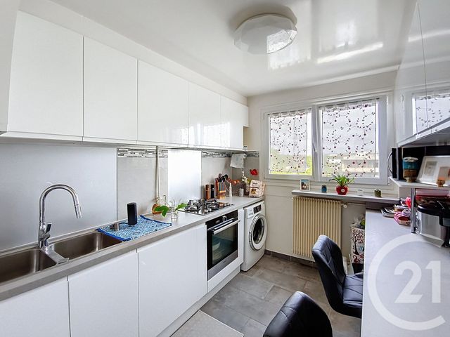 Appartement F3 à vendre - 3 pièces - 56.27 m2 - VILLENEUVE LA GARENNE - 92 - ILE-DE-FRANCE - Century 21 Riva Immobilier