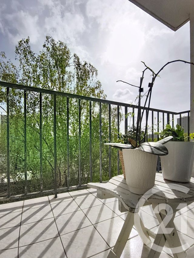 Appartement F3 à vendre - 3 pièces - 56.27 m2 - VILLENEUVE LA GARENNE - 92 - ILE-DE-FRANCE - Century 21 Riva Immobilier