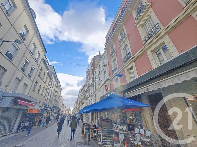 immeuble - ST DENIS - 93