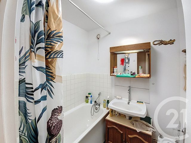 Appartement F4 à vendre - 4 pièces - 88.04 m2 - ST DENIS - 93 - ILE-DE-FRANCE - Century 21 Riva Immobilier