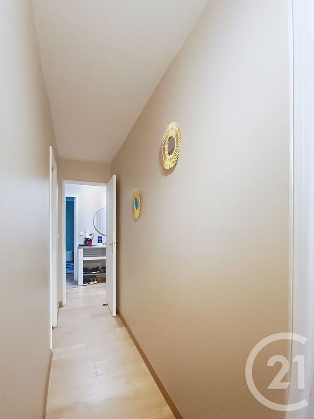 Appartement F4 à vendre - 4 pièces - 88.04 m2 - ST DENIS - 93 - ILE-DE-FRANCE - Century 21 Riva Immobilier