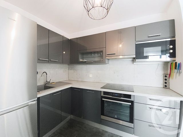 Appartement F2 à louer - 2 pièces - 46.3 m2 - ST DENIS - 93 - ILE-DE-FRANCE - Century 21 Riva Immobilier