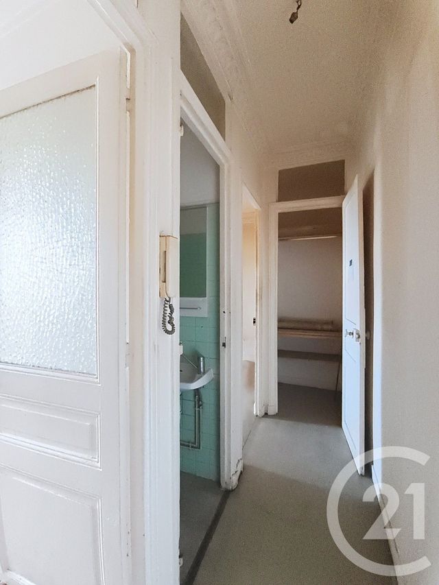 Appartement F1 à vendre - 1 pièce - 26.04 m2 - ST DENIS - 93 - ILE-DE-FRANCE - Century 21 Riva Immobilier