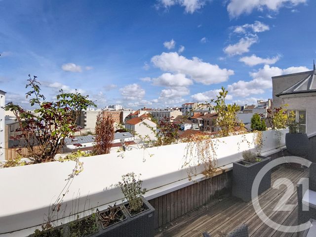 Appartement Duplex à vendre - 3 pièces - 54.39 m2 - ST DENIS - 93 - ILE-DE-FRANCE - Century 21 Riva Immobilier