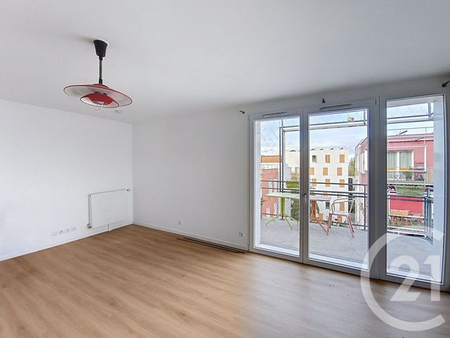 Appartement F3 à louer - 3 pièces - 69.69 m2 - L ILE ST DENIS - 93 - ILE-DE-FRANCE - Century 21 Riva Immobilier