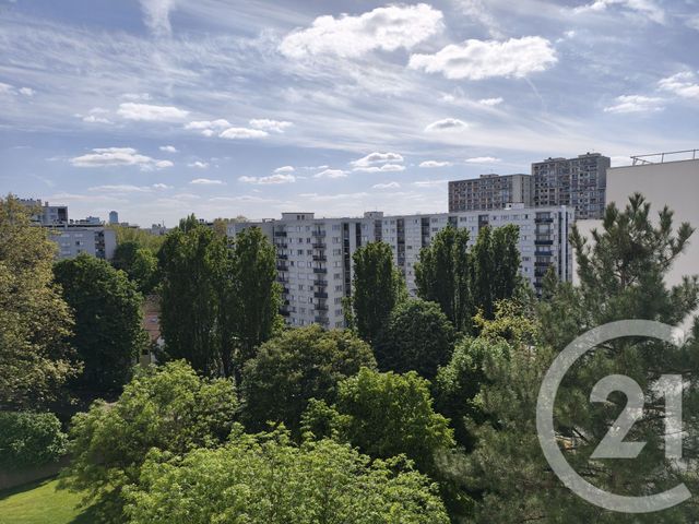 Appartement F3 à vendre - 3 pièces - 64.79 m2 - ST DENIS - 93 - ILE-DE-FRANCE - Century 21 Riva Immobilier