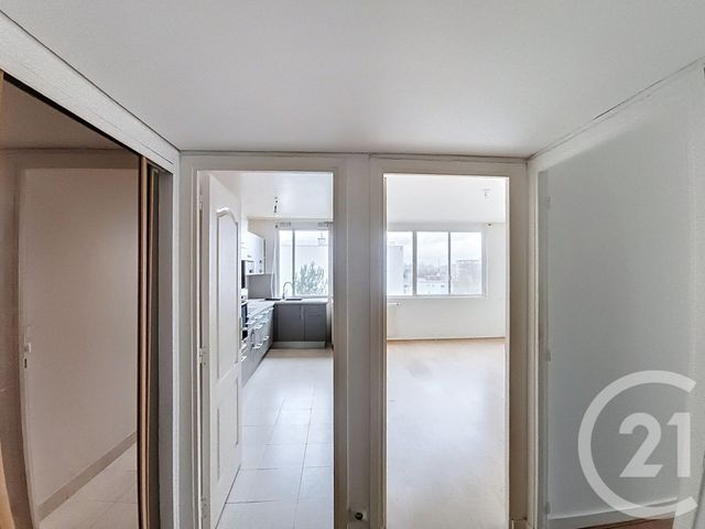 Appartement F3 à vendre - 3 pièces - 64.79 m2 - ST DENIS - 93 - ILE-DE-FRANCE - Century 21 Riva Immobilier
