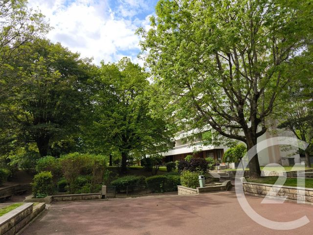 Appartement F3 à vendre - 3 pièces - 64.79 m2 - ST DENIS - 93 - ILE-DE-FRANCE - Century 21 Riva Immobilier