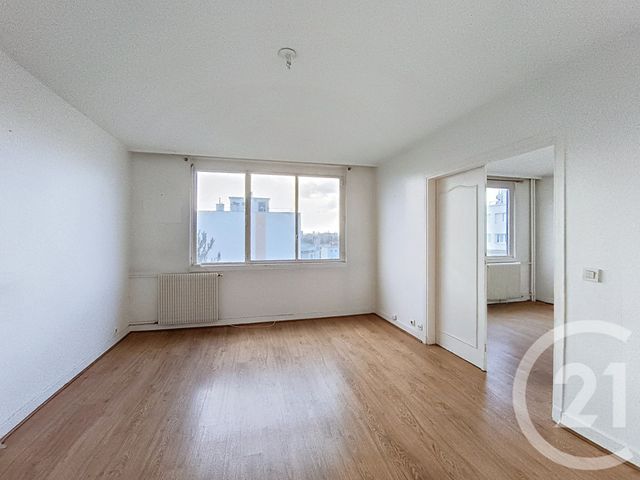 Appartement F3 à vendre - 3 pièces - 64.79 m2 - ST DENIS - 93 - ILE-DE-FRANCE - Century 21 Riva Immobilier